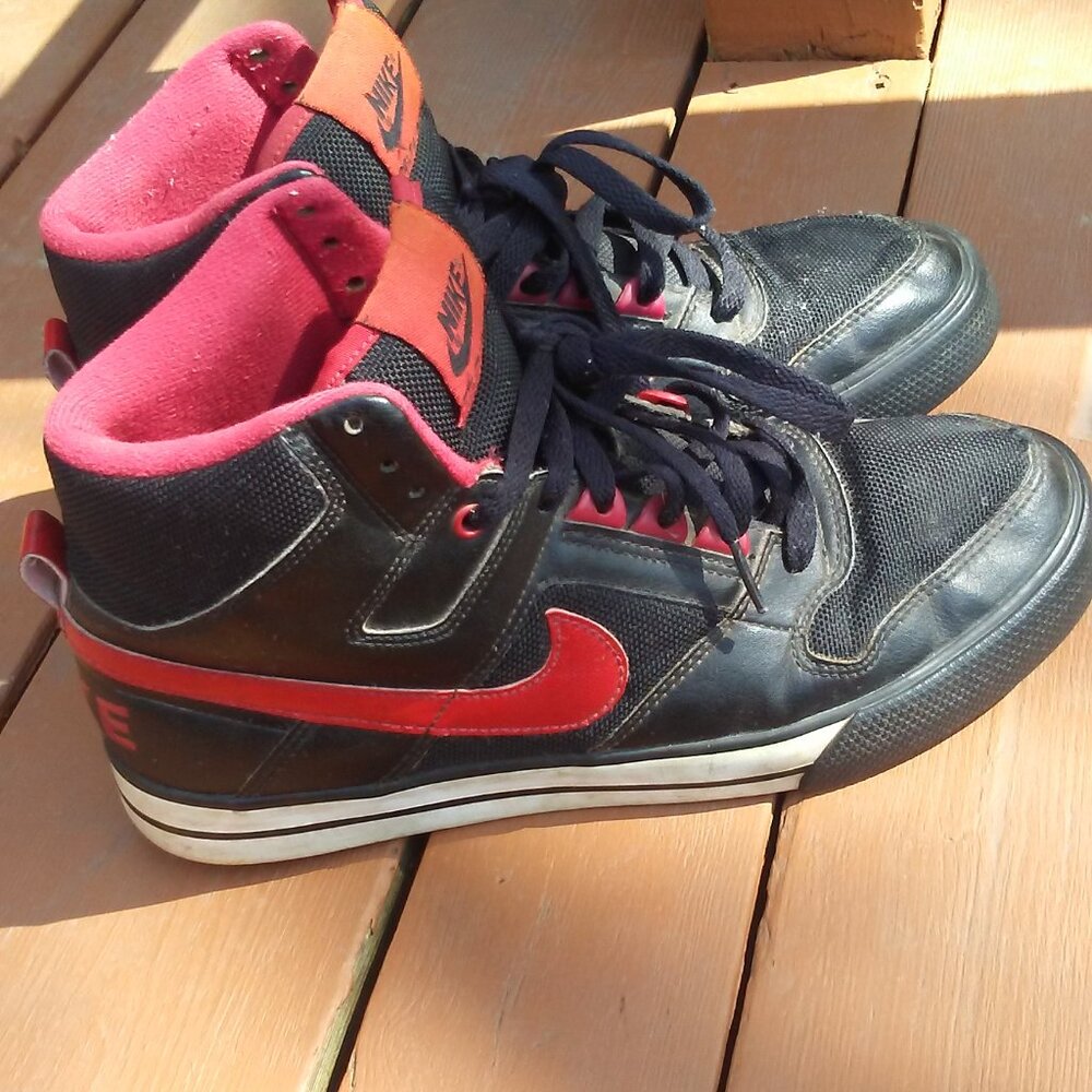 Nike Delta Force Shoes